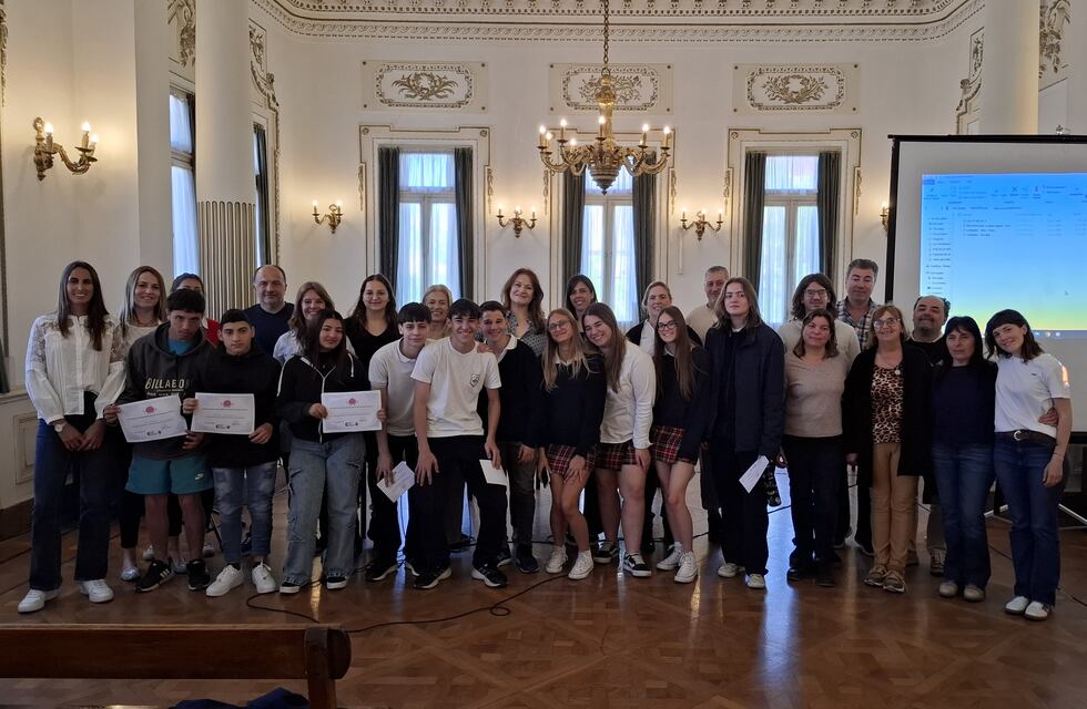 Entrega de reconocimientos “Psicoadolescentes”