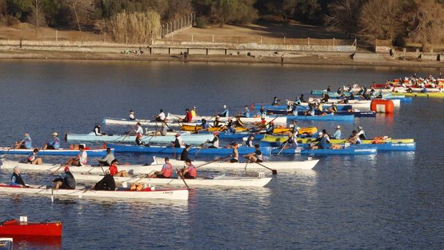 Regata Travesía Vuelta al Lago, organizada por la Asociación Cordobesa de Remo.