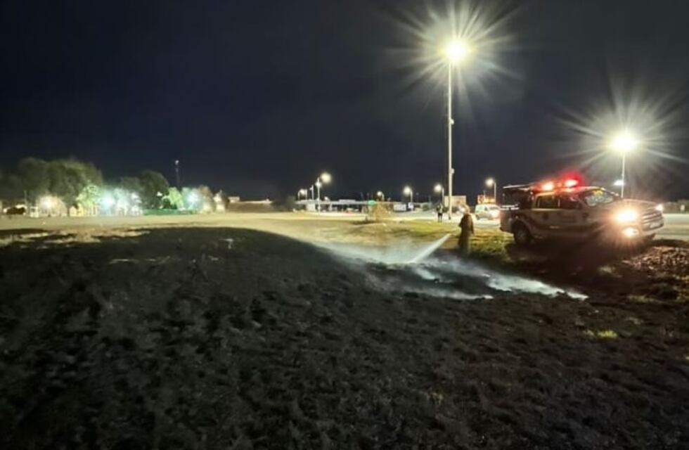 Incendio en la autopista Córdoba - Carlos Paz y riesgo extremo en toda la provincia