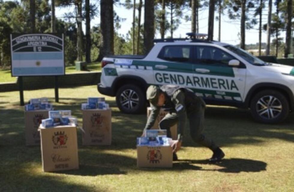 Incautan contrabando de cigarrillos en Bernardo de Irigoyen