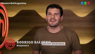 Rodrigo Salcedo desafió a Wanda con preguntas de su vida intima y la incomodó