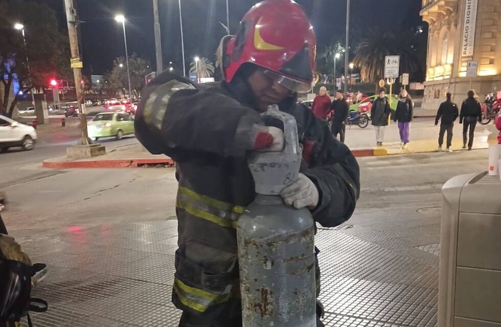 Susto en Nueva Córdoba: evacuaron un local gastronómico por fuga de gas