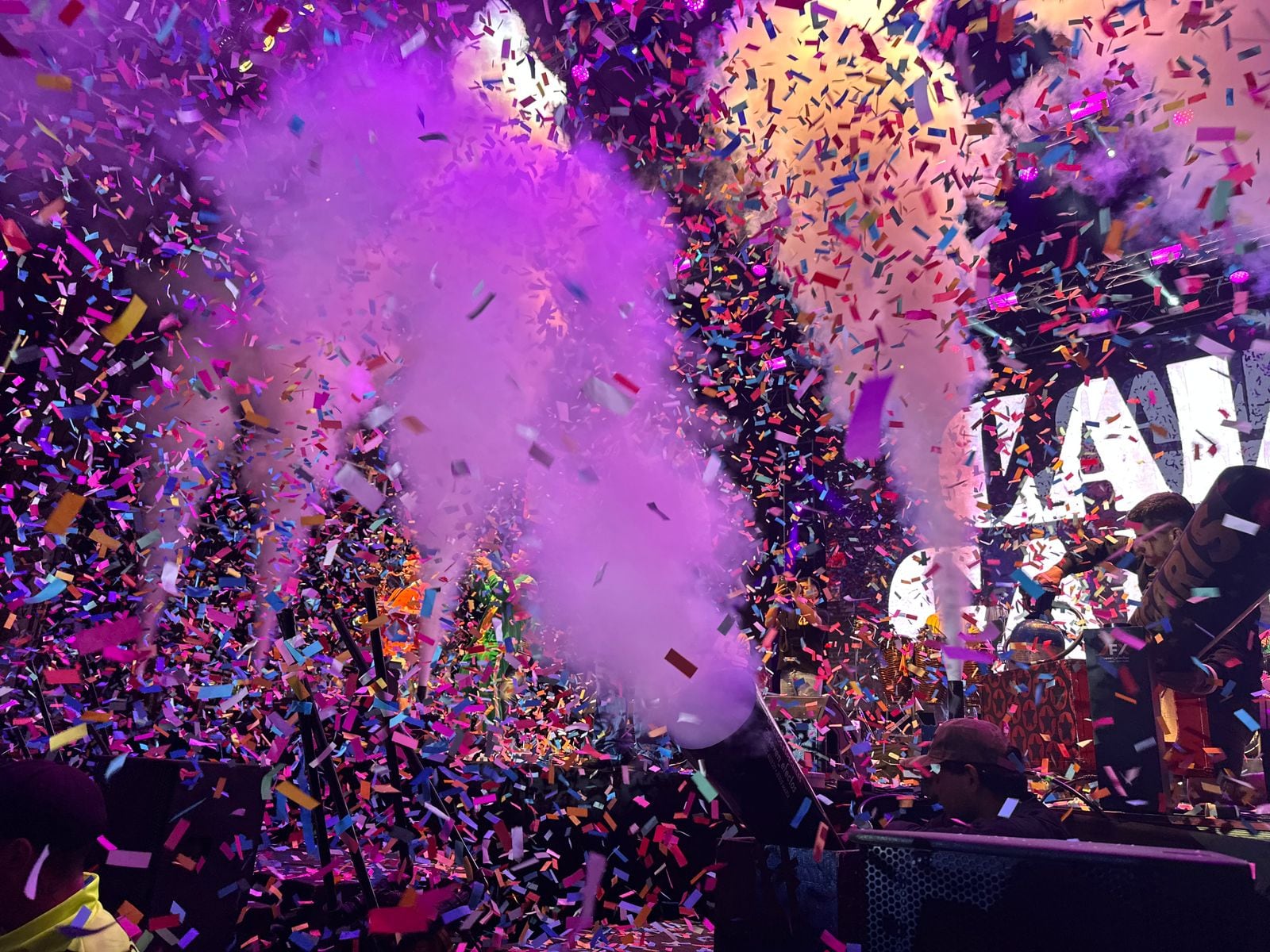 La banda cordobesa Los Caligaris fue una de las grandes atracciones de la Fiesta de la Primavera en la costanera del lago San Roque.