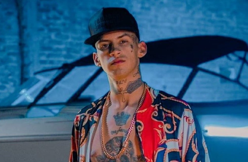 L-Gante confesó que no tuvo la notebook del Gobierno en la escuela: “La cambié por un celular”