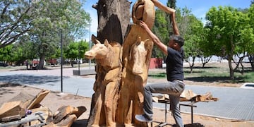 Obras en la plaza y el centro cívico en Rama Caída.