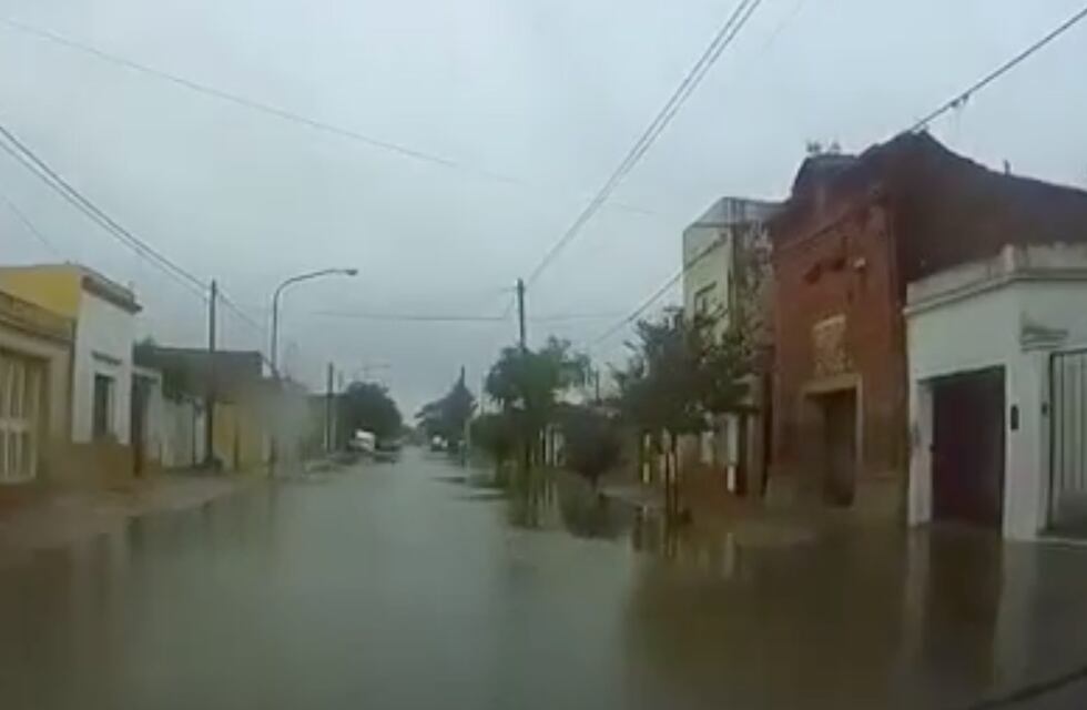 Temporal en Azul: corte de luz y muchas zonas anegadas
