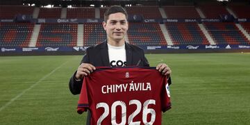 Chimy Ávila renovó su contrato con el Osasuna hasta el 2026