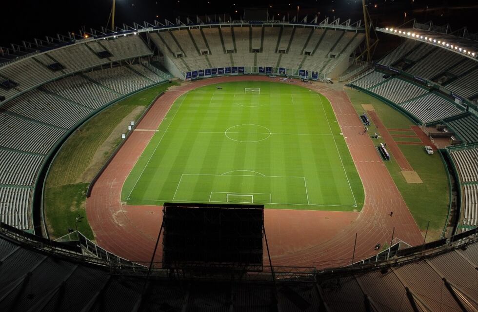 El césped del Kempes invita a jugar la final de la Sudamericana