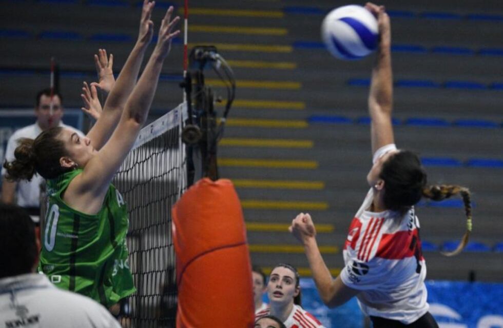 Atenas con Mora Audenino perdió el primer partido ante River Plate por el playoff de Liga Argentina