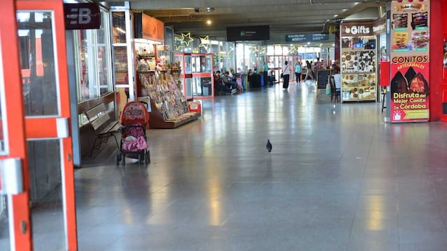Un turista riojano reclamó por el precio de una botella de agua en Córdoba. (Javier Ferreyra / La Voz)