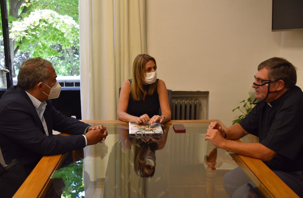 Sánchez Herrero: “La educación es un valor indispensable, prioritario y estratégico”