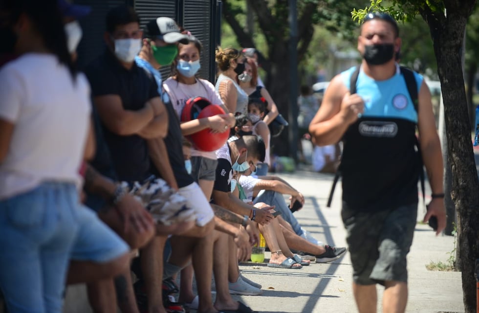 Récord absoluto en Córdoba: 9.987 casos de Coronavirus y tres fallecimientos