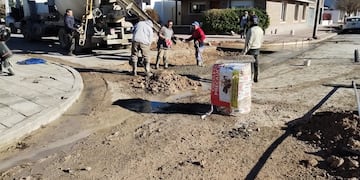 Continúan los trabajos de bacheo en distintos puntos de Tres Arroyos