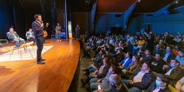 Conversatorio en la Sala Nini Marshall