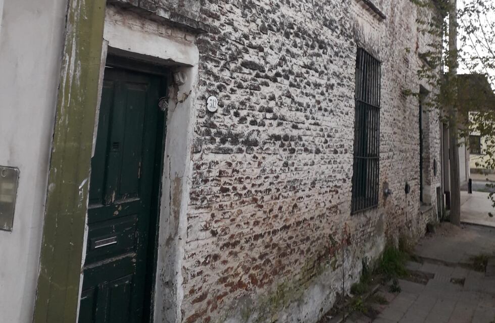 Demolieron la casa de Cipriano Catriel en Azul