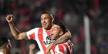 Instituto empezó con todo frente a Indepeniente, por la furia goleadora de Nacho Russo (Javier Ferreyra / La Voz)