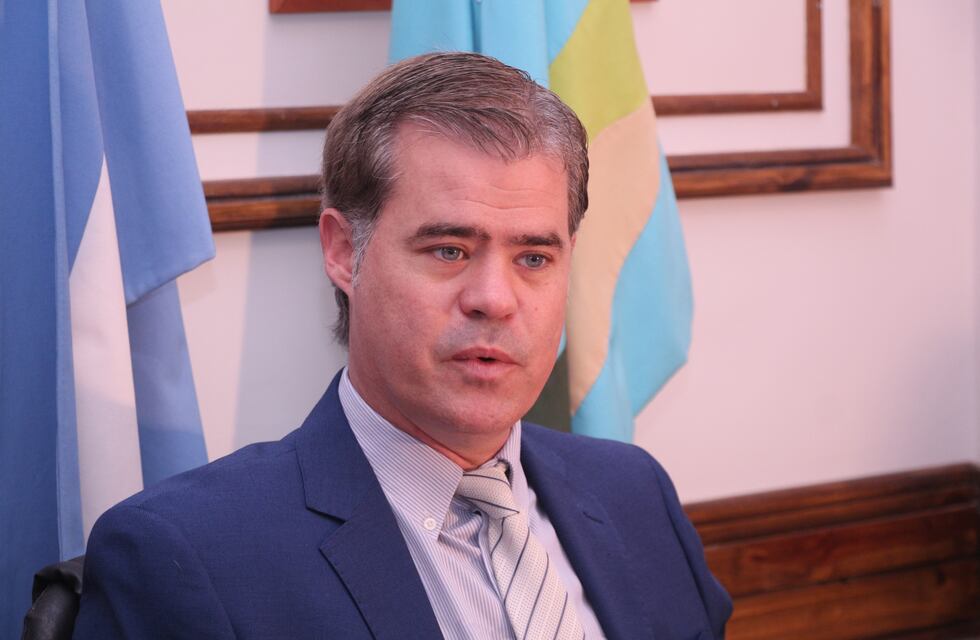 Piaggio participa de un encuentro con ministros nacionales