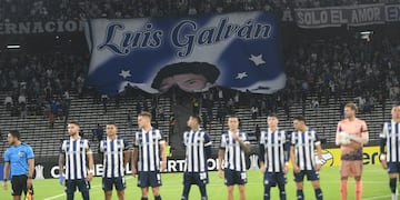 Homenaje a Luis Galván, eterno en Talleres.