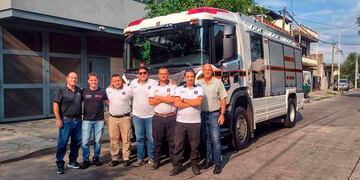 Pérez: la nueva autobomba adquirida por los Bomberos Voluntarios recorrerá Cabín 9