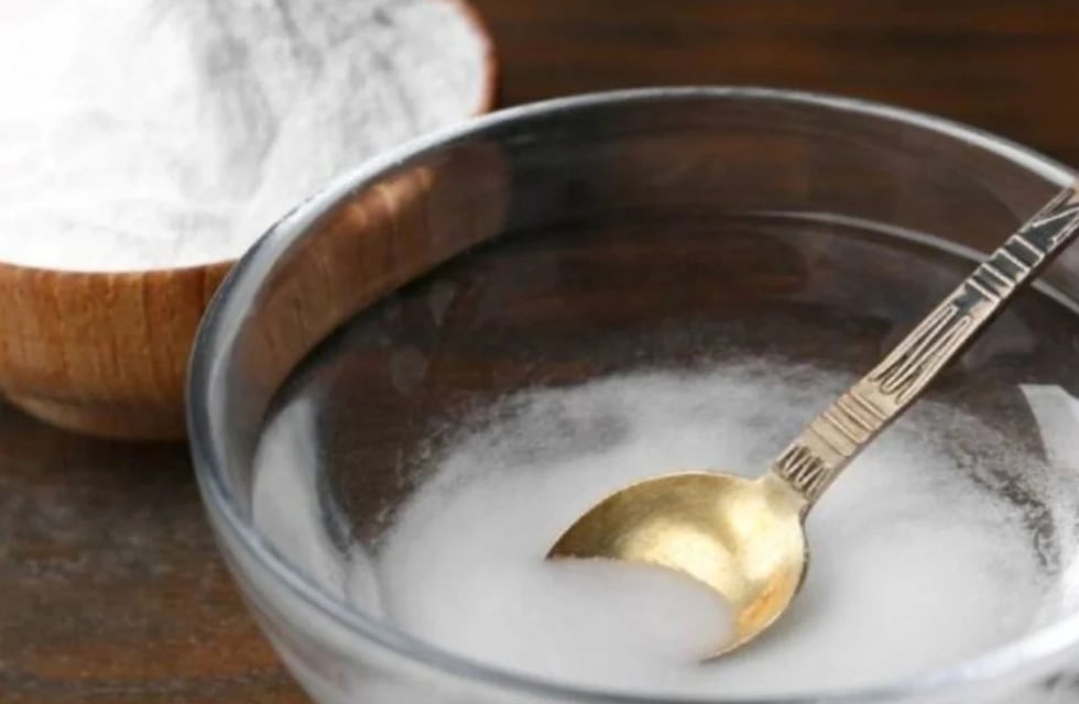 Por qué mezclar agua oxigenada y sal: para qué recomiendan esta preparación