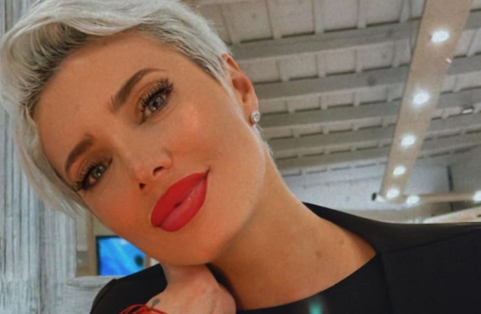 Desde Nordelta, Tamara Bella posó en microbikini y mostró un íntimo tatuaje: “El tigre”