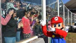 El estadio Kempes, a pleno por el festejo del Día de las Infancias.