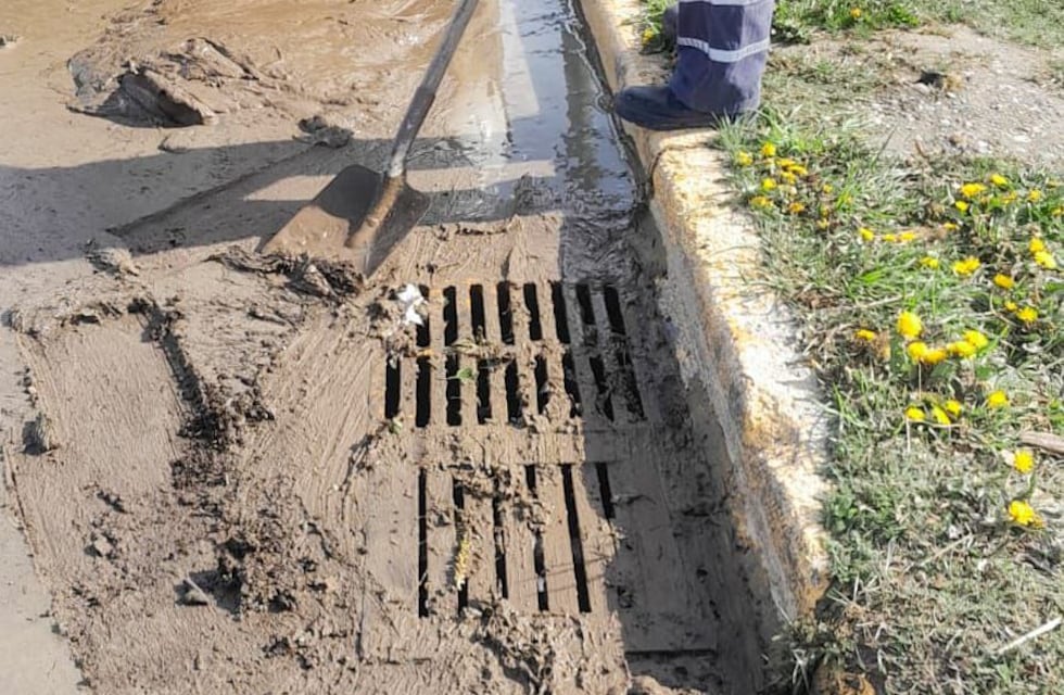 El Municipio realizó Operativo de Limpieza tras el desborde del Arroyo Buena Esperanza