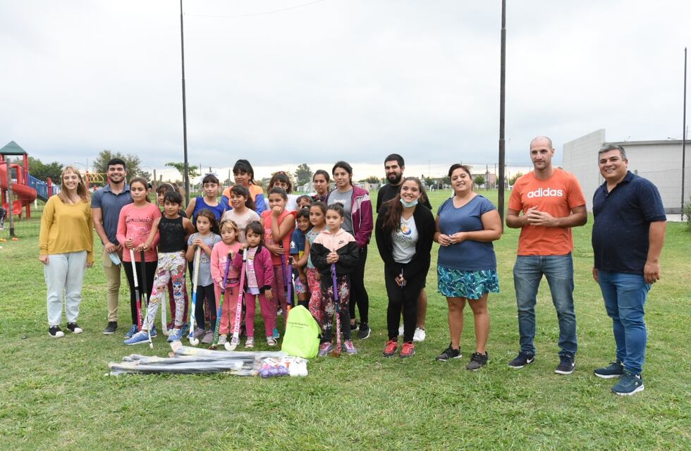 Donaron elementos deportivos a la Fundación “Su Refugio”