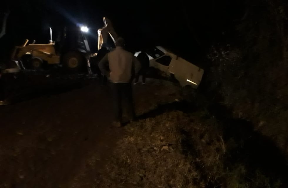 Pérez: Volcó un vehículo en calle Rio Negro