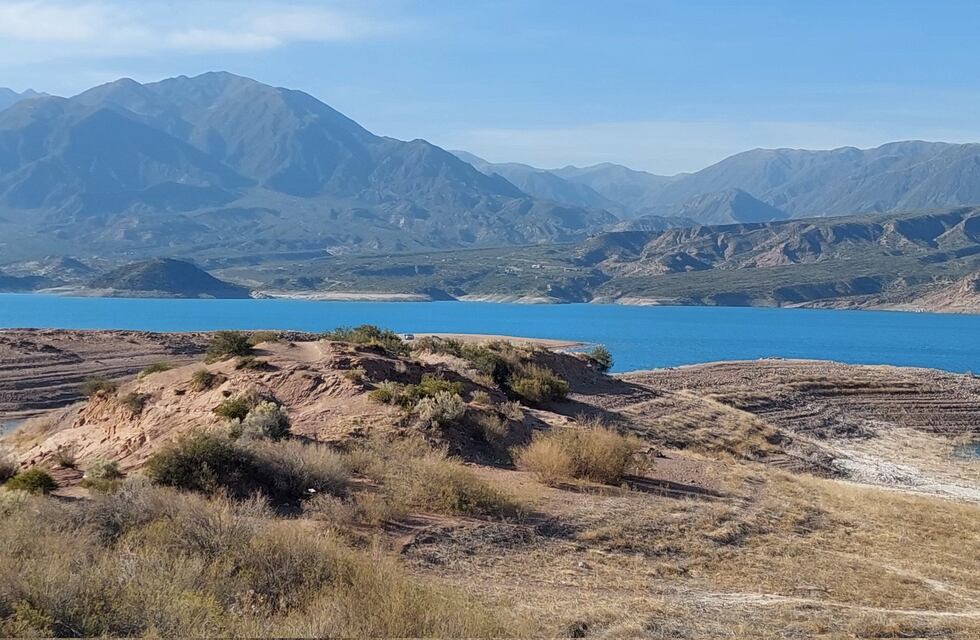 El embalse Potrerillos está en su nivel más bajo desde que se llenó, en 2006