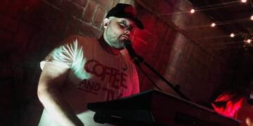 La familia despedía al joven en su casa por su reciente fallecimiento.