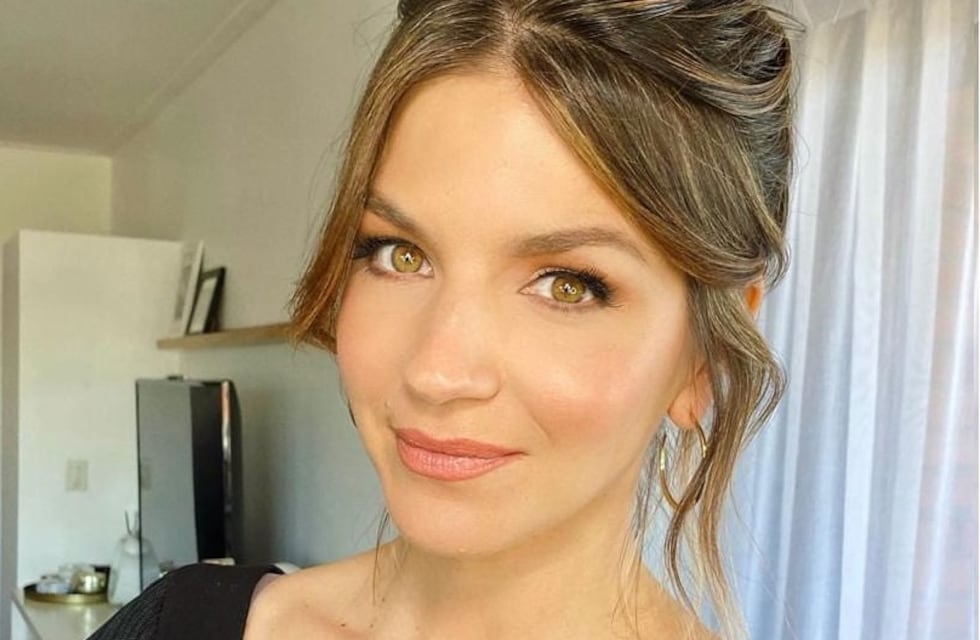 Marcela Kloosterboer sorprendió en Instagram con una foto luciendo un corset de transparencias