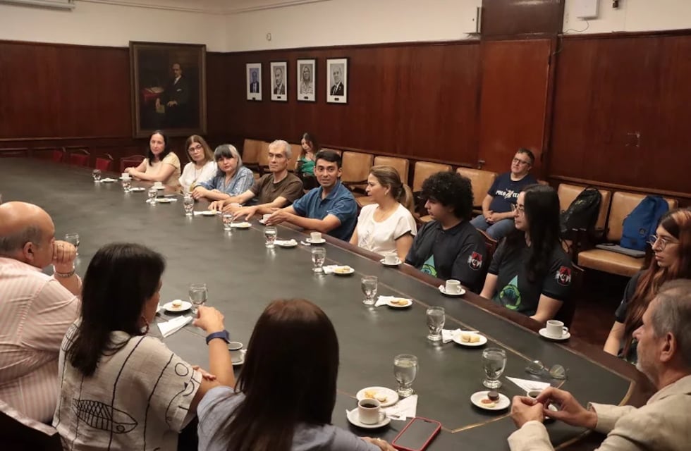 Pagani distinguió al ITA por un proyecto que transforma baldosas en soluciones urbanas