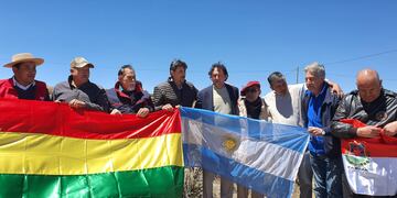 Jujeños y tarijeños unidos en el sueño de tener una ruta terrestre que vincule directamente a ambos pueblos, a través de la Quebrada de Humahuaca y la Puna.