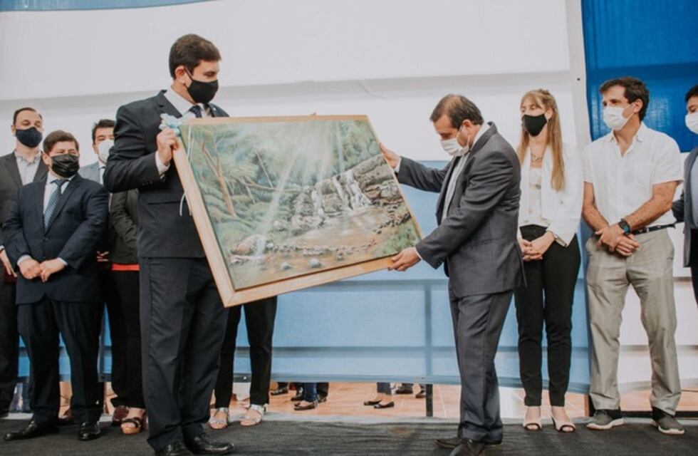El gobernador estuvo en Eldorado acompañando las celebraciones del aniversario de la ciudad