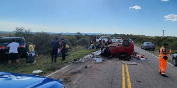 La colisión ocurrió en la ruta E-34 en cercanías del paraje Niña Paula, en un tramo de sobrepaso prohibido. (Policía)