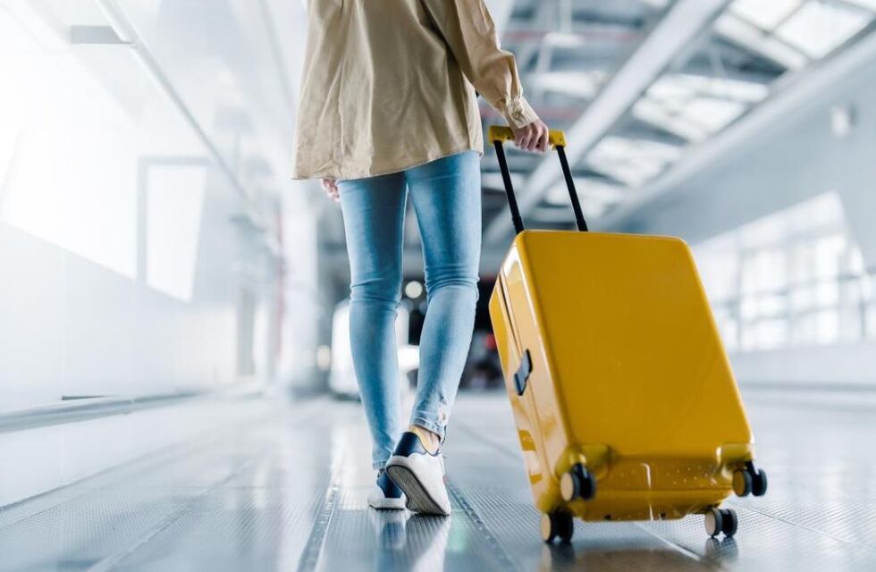 Un estudio afirma que viajar retrasa los signos de envejecimiento, según los expertos