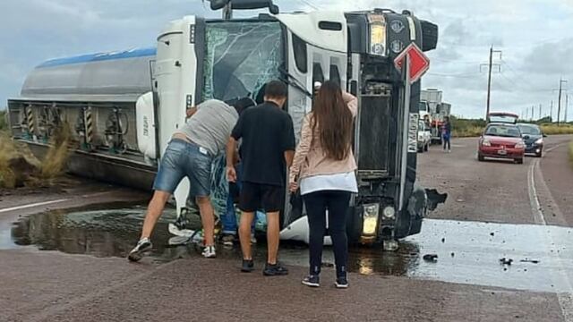 Camión de combustible YPF