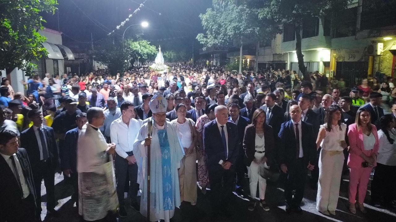 Jaldo asistió a la celebración mariana en la Perla del Sur y pidió “unidad” y “bendiciones” para el pueblo tucumano y argentino.