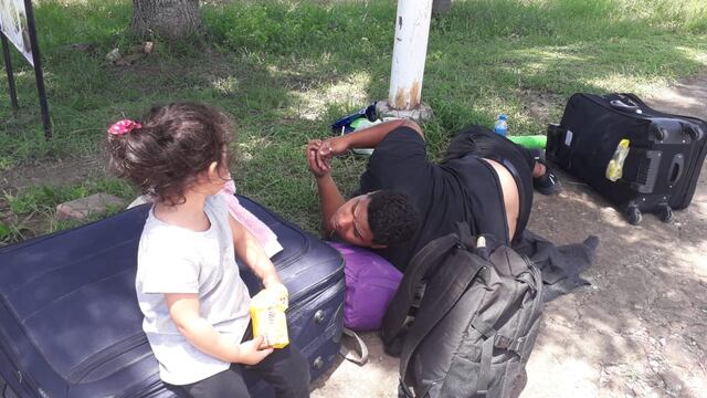 Hay familias varadas en Puerto Eva Perón, límite del Chaco con Formosa