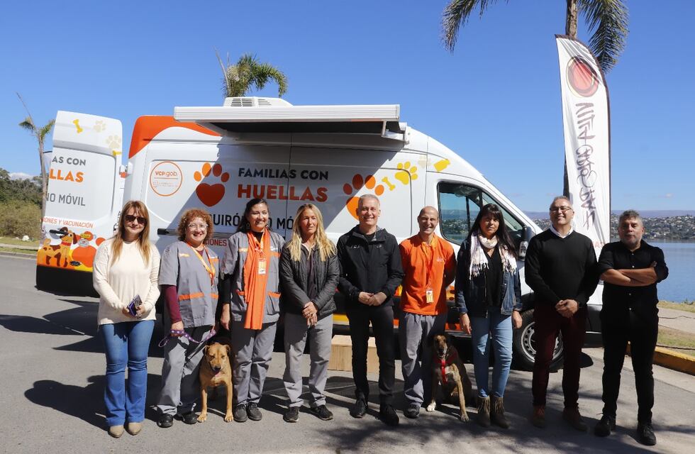 Villa Carlos Paz lanzó el programa “Familia con Huellas” con un quirófano móvil y una plataforma digital única en el país