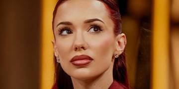 La Joaqui se sumó a la tendencia de la temporada y dio cátedra de estilo con un vestido de encaje color negro