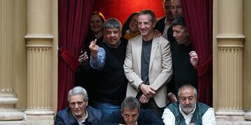 La imagen del escandaloso festejo de Moyano, Massa y los líderes de la CGT