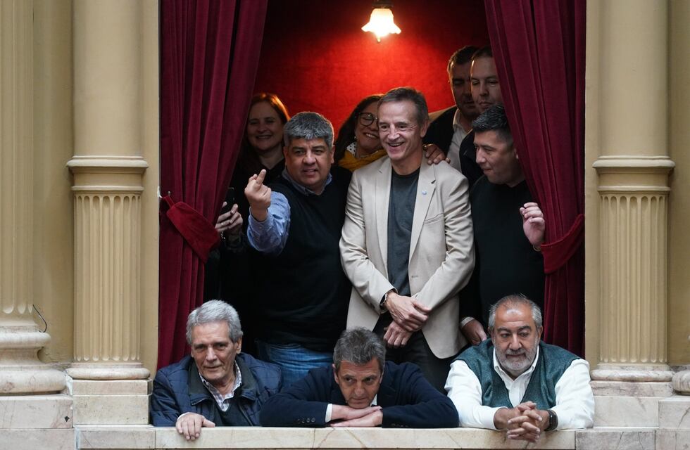 La foto del día: el escandaloso festejo de Moyano, Massa y los líderes de la CGT
