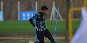 El volante Guillermo Pereira entrenó con normalidad en Belgrano y reaparecería este domingo ante Mitre (Nicolás Bravo/La Voz)
