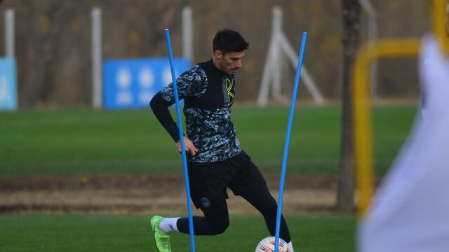 El volante Guillermo Pereira entrenó con normalidad en Belgrano y reaparecería este domingo ante Mitre (Nicolás Bravo/La Voz)