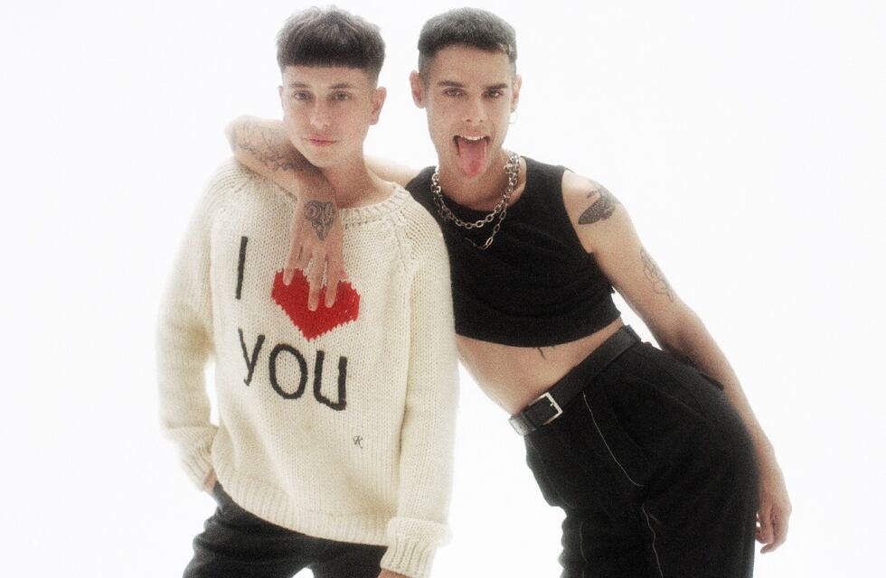 Con referencias a Milei, Natacha Jaitt y Tini, así anunciaron su regreso Ca7riel y Paco Amoroso