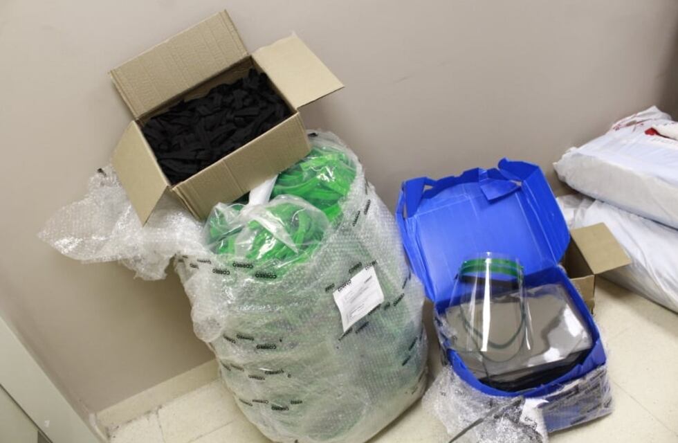 Una empresa metalúrgica donó máscaras de protección al hospital Schestakow