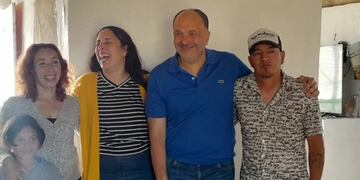 comenzó la entrega de estufas económicas fabricadas por la Escuela Técnica y la Municipalidad