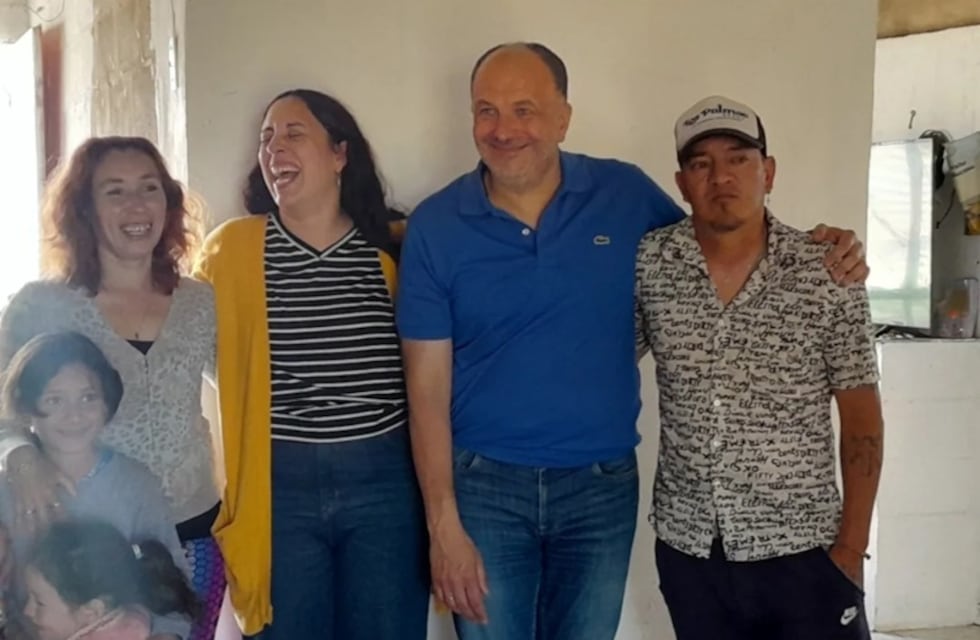 Tres Arroyos: se entregó la primera estufas económica fabricada por la Escuela Técnica y la Municipalidad